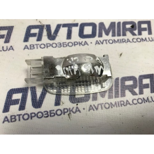 Плафон освітлення багажника Mercedes-Benz E-Class S211 2006-2009 A2118201601